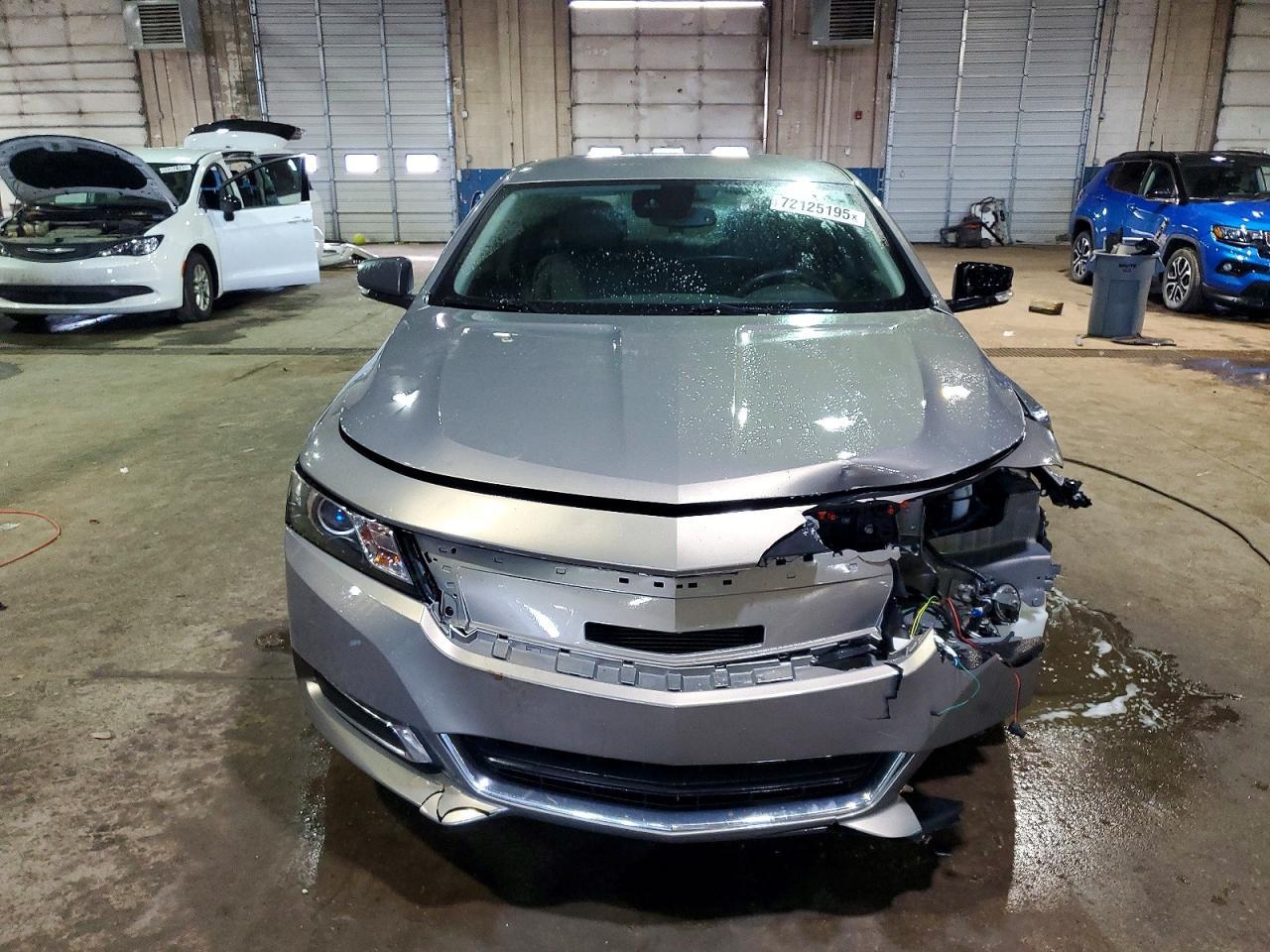 2017 Chevrolet Impala Lt - Image 5