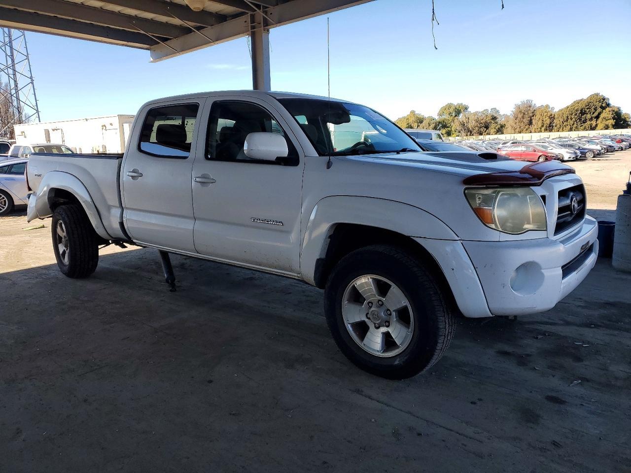 2006 Toyota Tacoma Double Cab Long Bed - Image 4