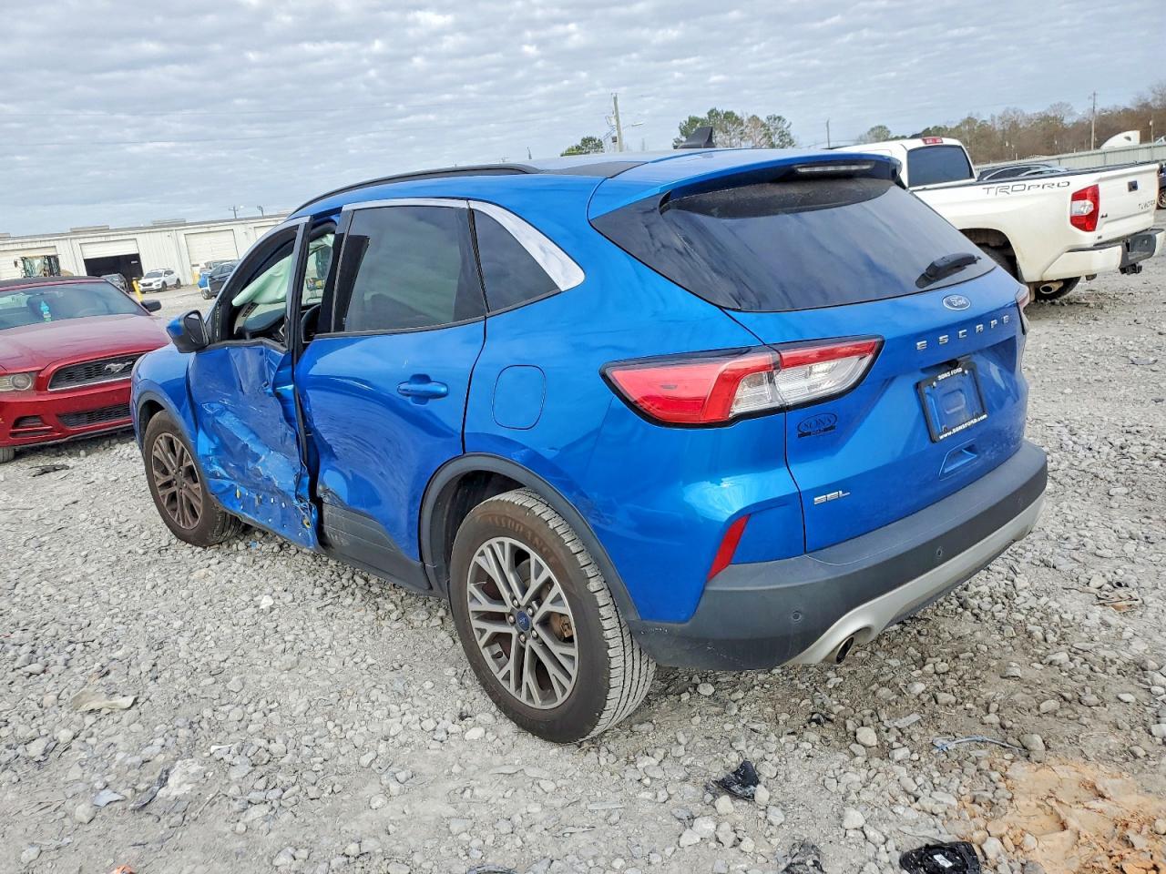 2021 Ford Escape Sel - Image 2