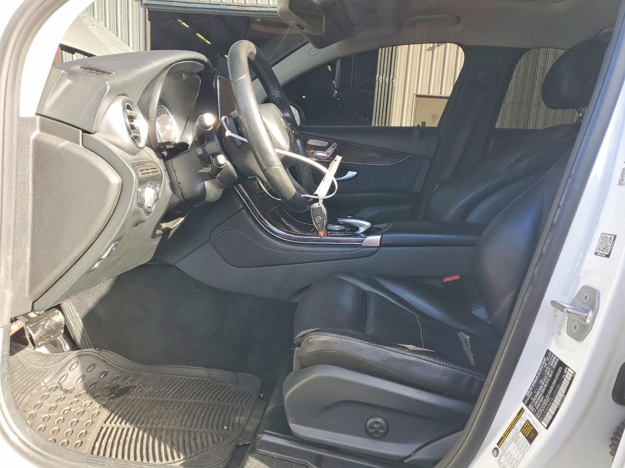 2017 Mercedes-Benz Glc Coupe 300 4Matic - Image 7