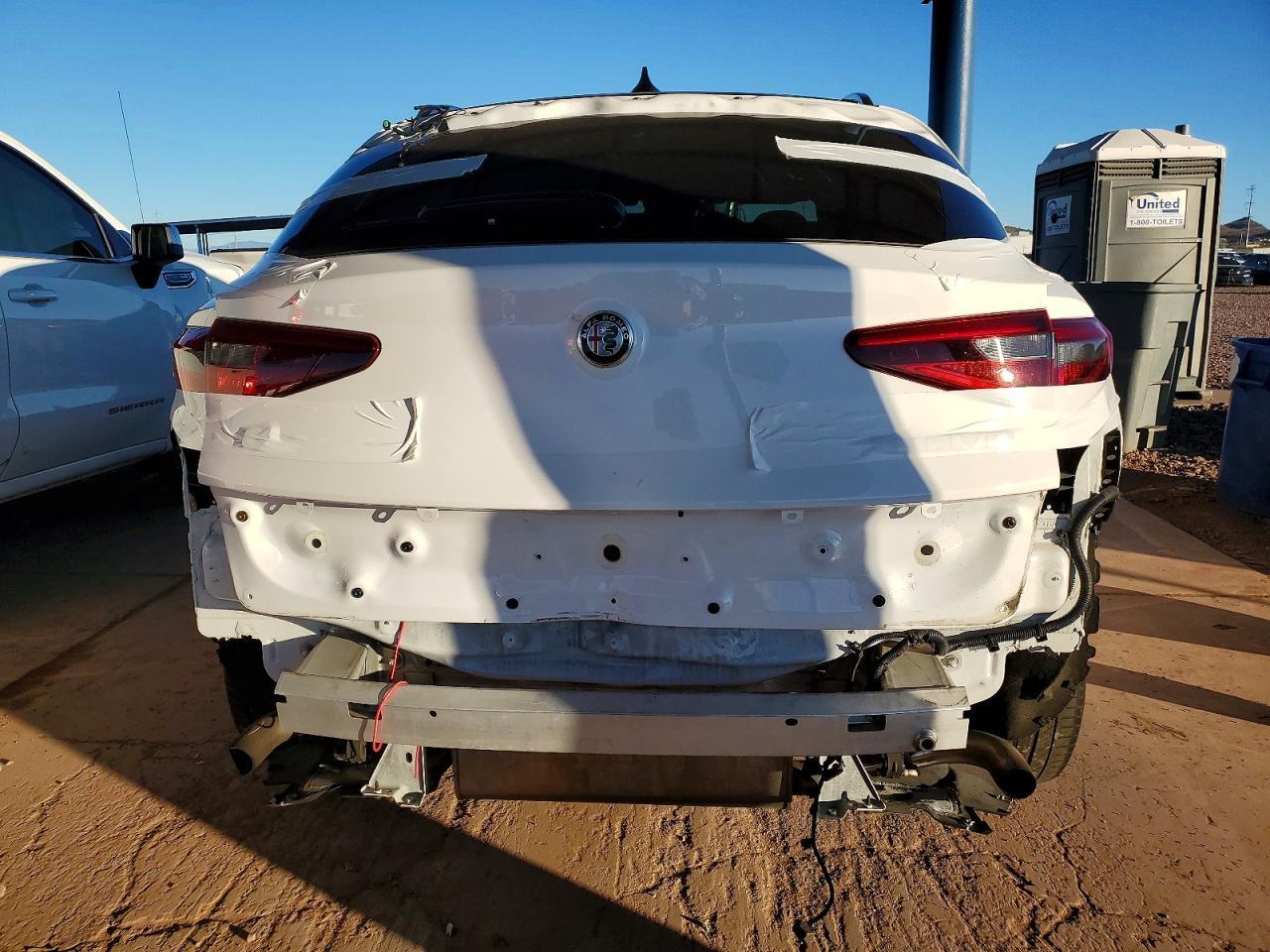 2022 Alfa Romeo Stelvio Ti - Фото 6