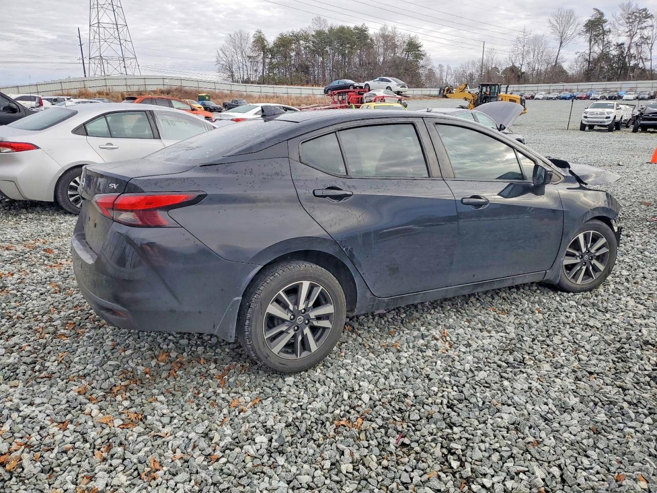 2020 Nissan Versa Sv - Фото 3