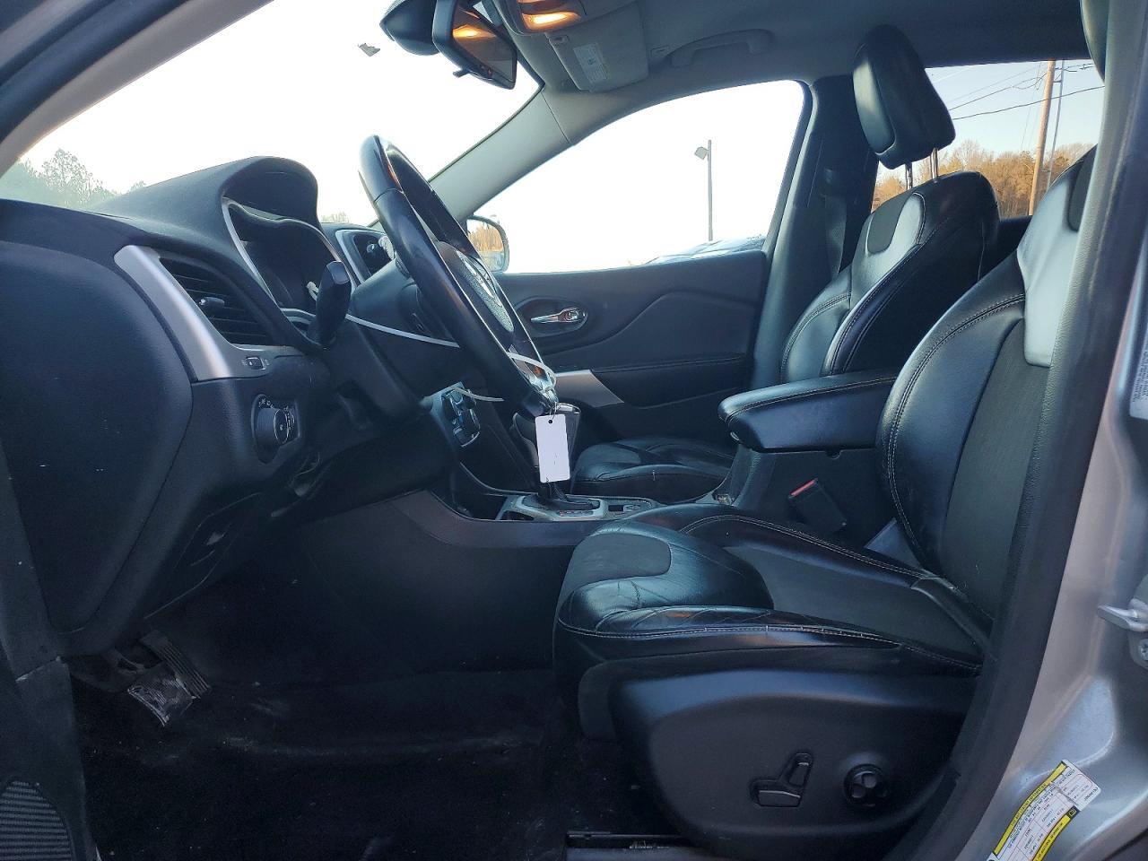 2018 Jeep Cherokee Latitude Plus - Фото 7