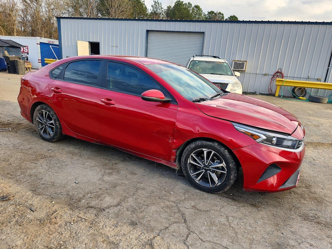 2024 Kia Forte Lx - Фото 4