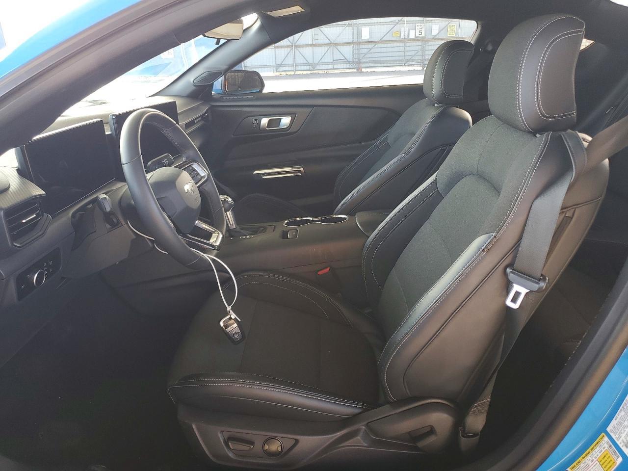 2024 Ford Mustang - Фото 7