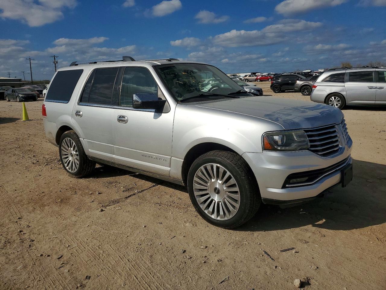 2017 Lincoln Navigator Reserve - Фото 4