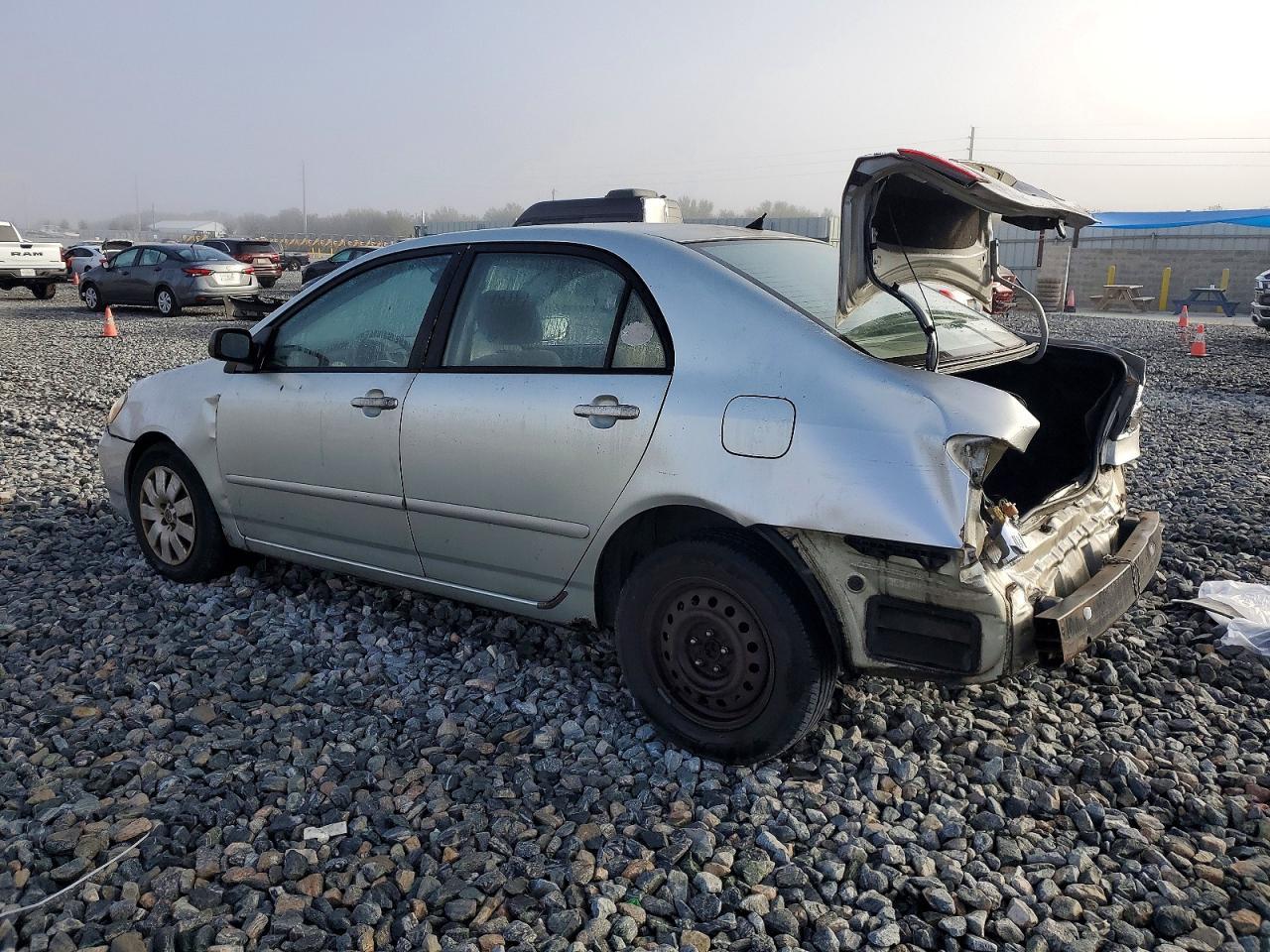 2003 Toyota Corolla Ce - Image 2