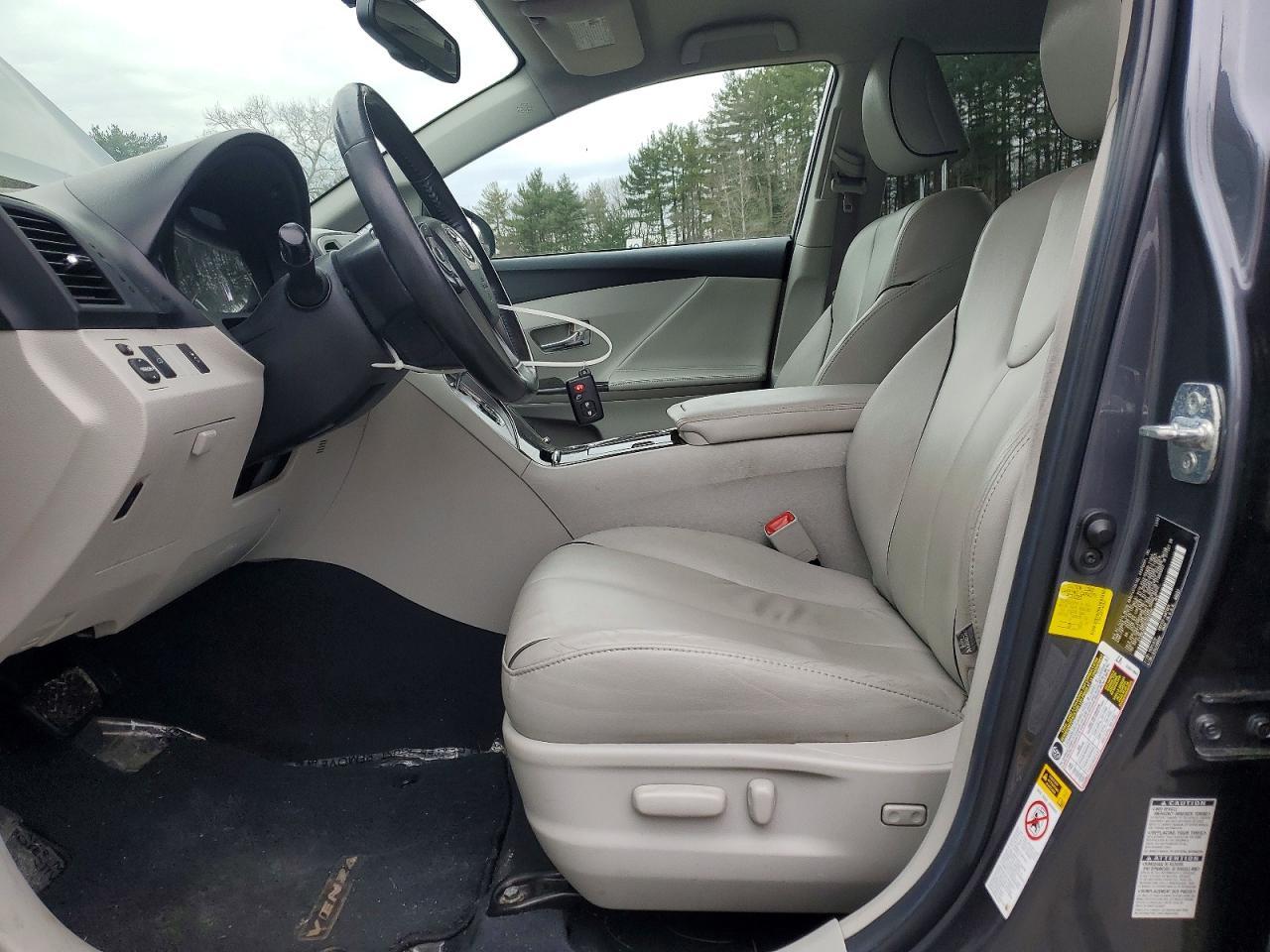 2013 Toyota Venza - Image 7