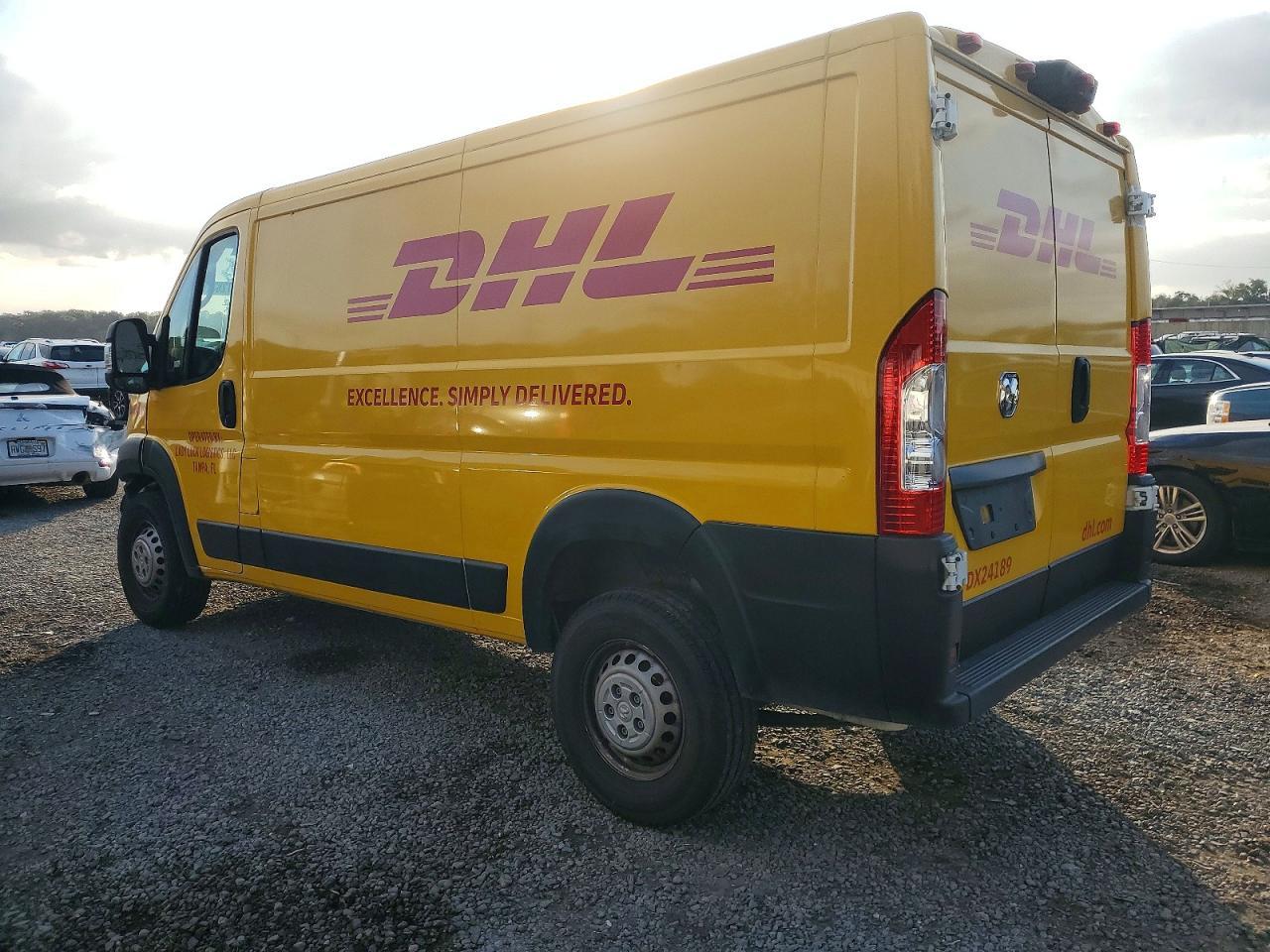 2024 Ram Promaster 1500 Delivery Van - Фото 2