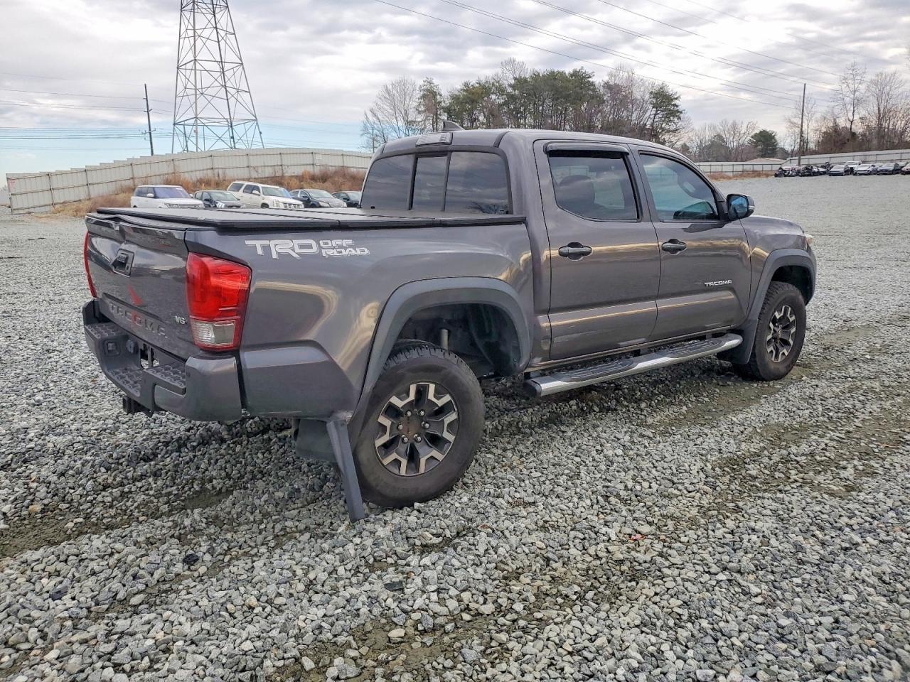 2016 Toyota Tacoma Double Cab - Фото 3