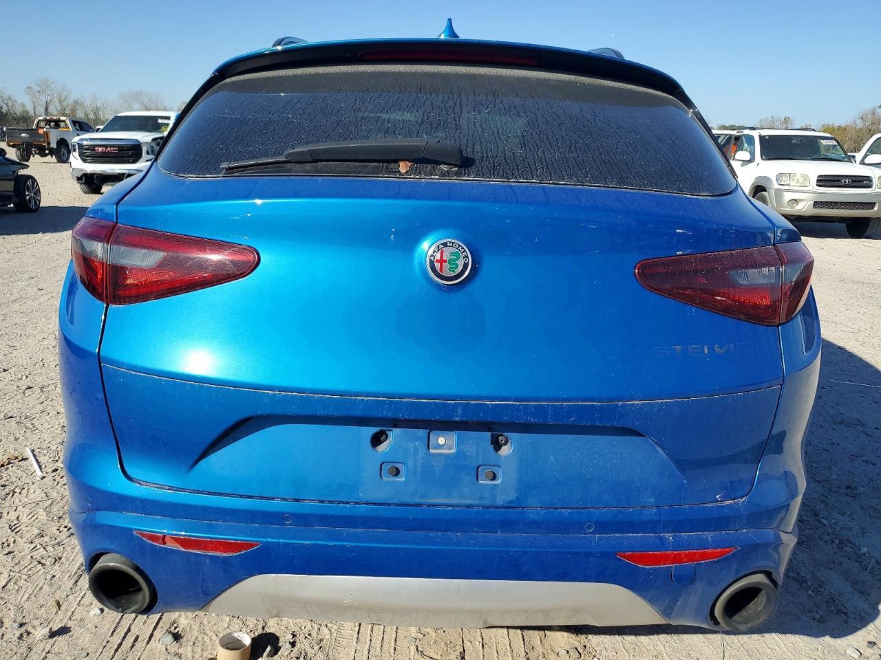 2020 Alfa Romeo Stelvio - Фото 6