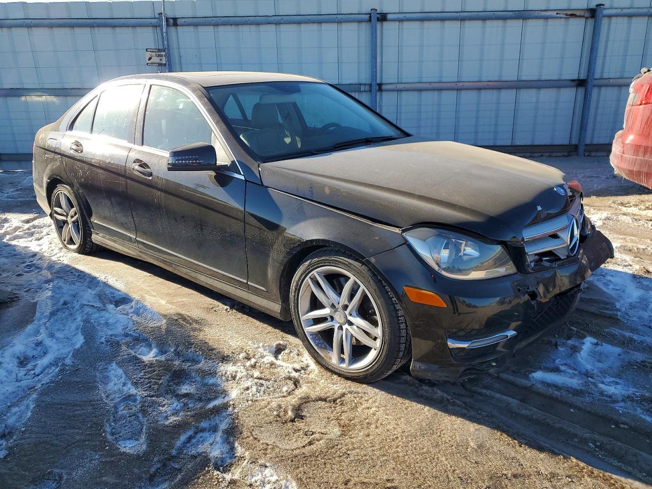 2013 Mercedes-Benz C 300 4Matic - Image 4