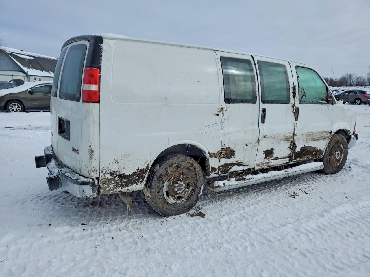 2020 GMC Savana G2500 - Фото 3