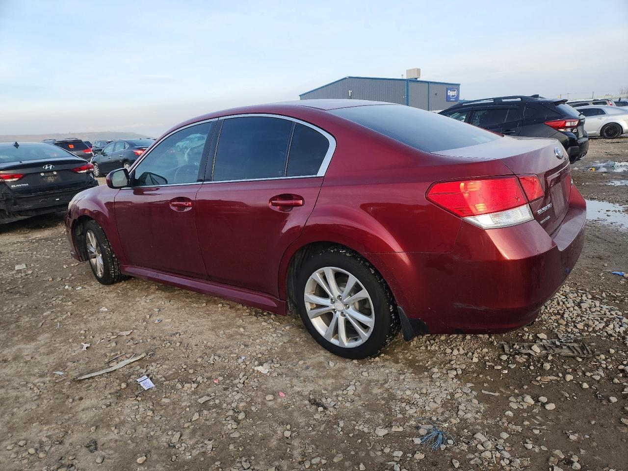 2013 Subaru Legacy 2.5I Premium - Фото 2