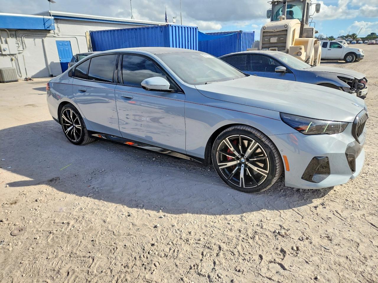 2024 BMW 540 Xi - Image 4