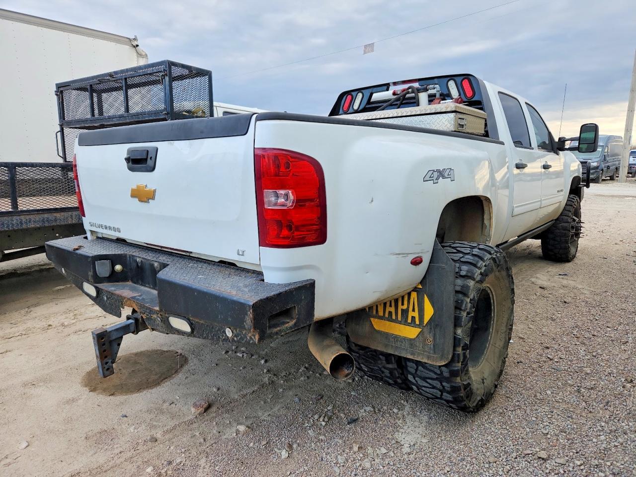 2012 Chevrolet Silverado K3500 Lt - Фото 3