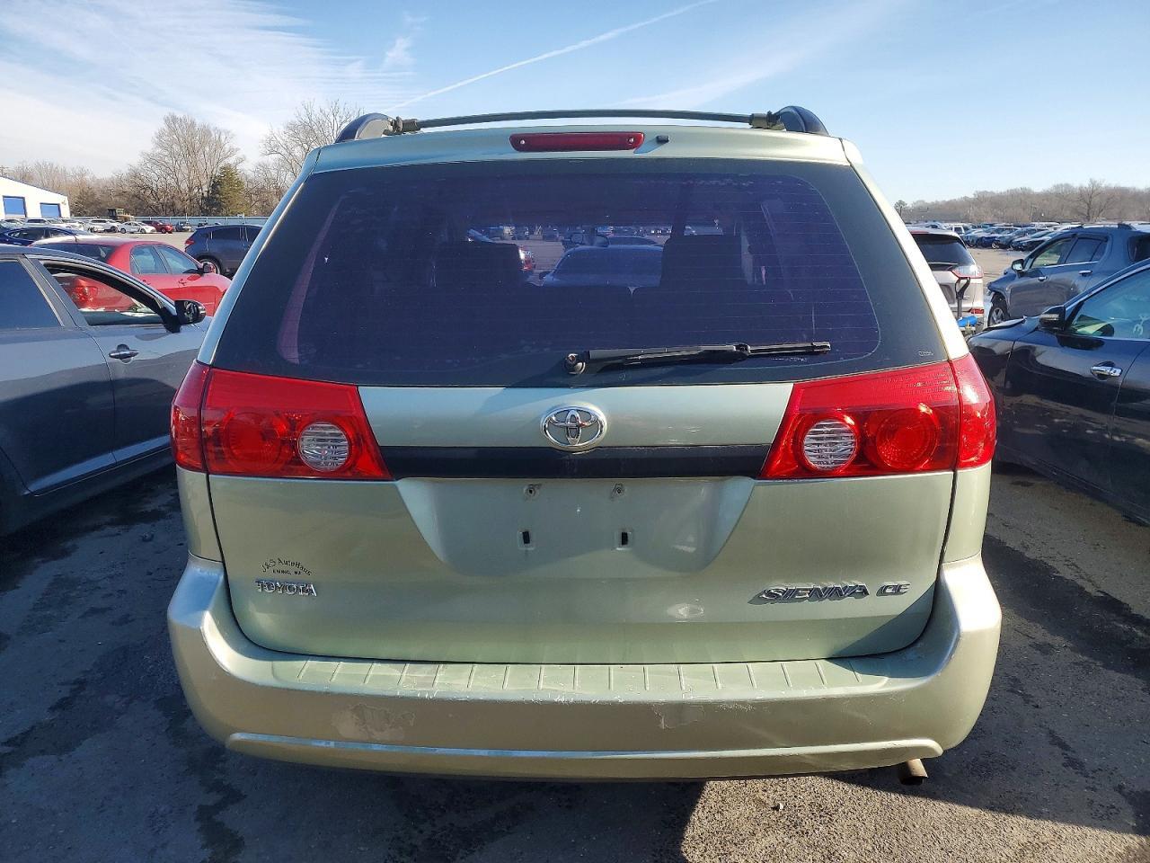 2006 Toyota Sienna Ce - Фото 6