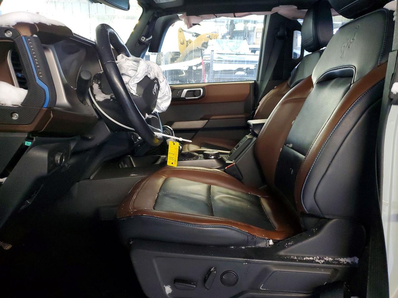 2022 Ford Bronco Base - Image 7