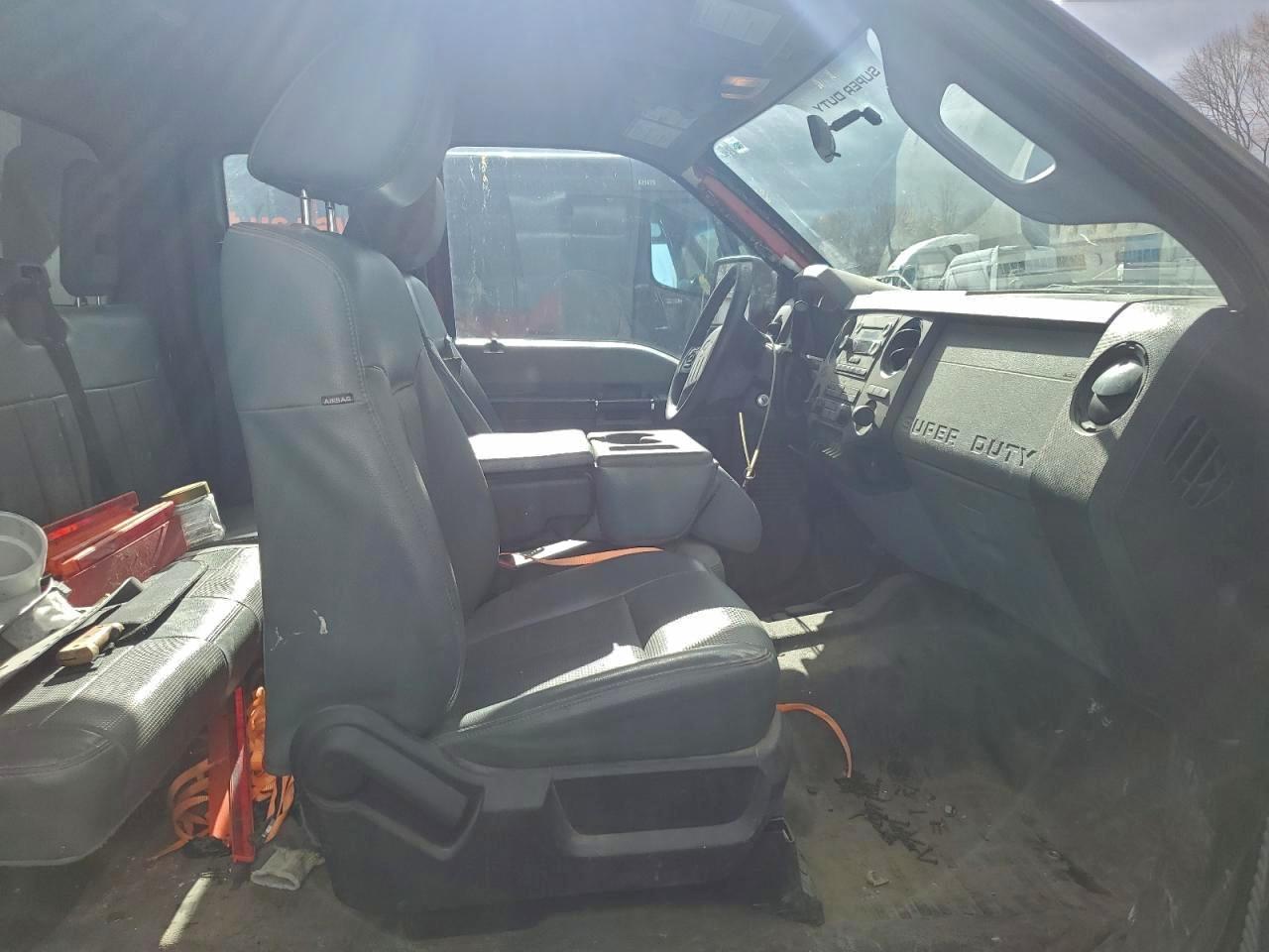 2016 Ford F350 Super Duty - Image 5