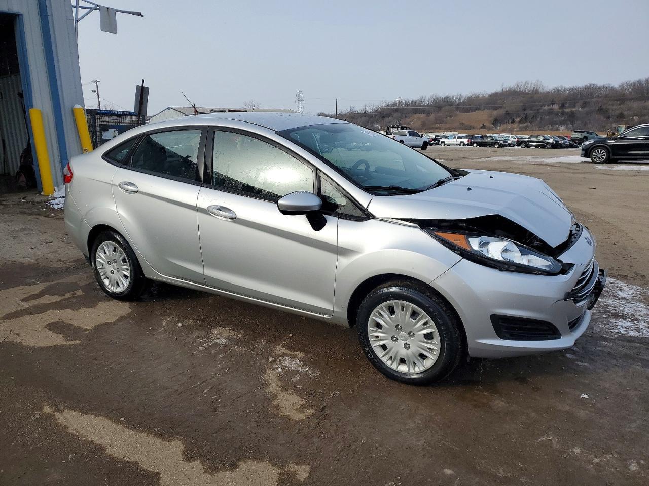 2019 Ford Fiesta S - Фото 4