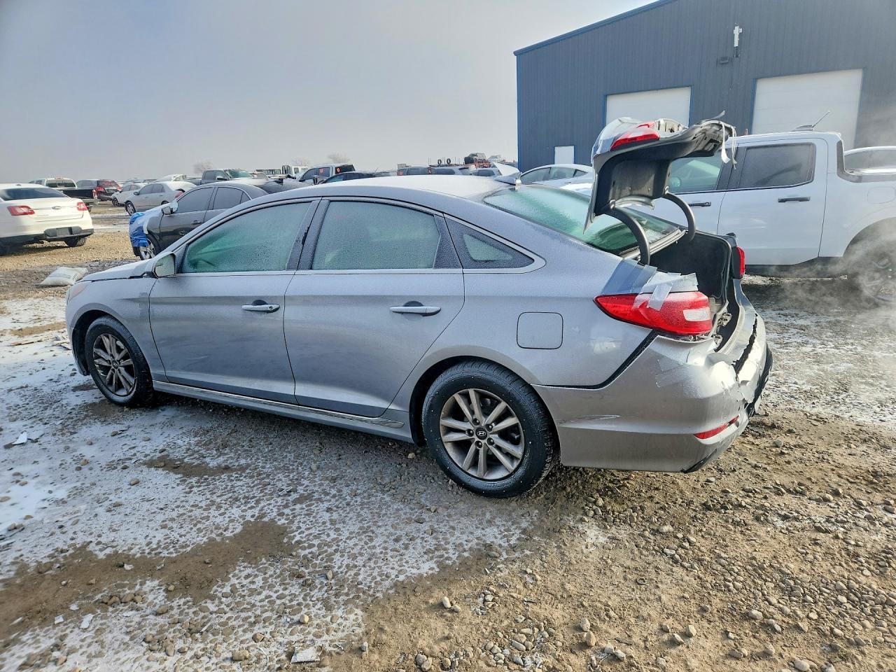 2016 Hyundai Sonata Se - Image 2