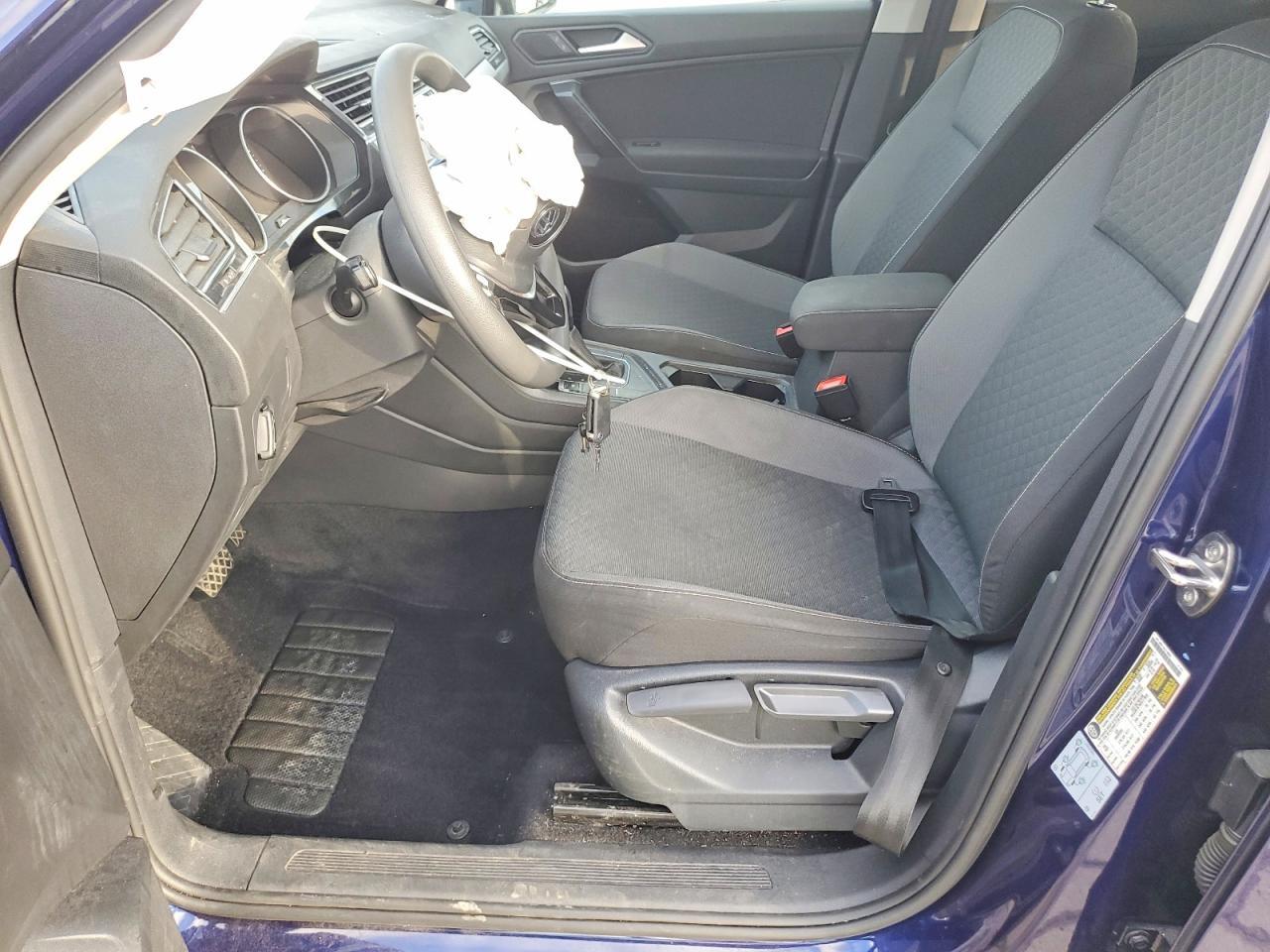 2021 Volkswagen Tiguan S - Фото 7