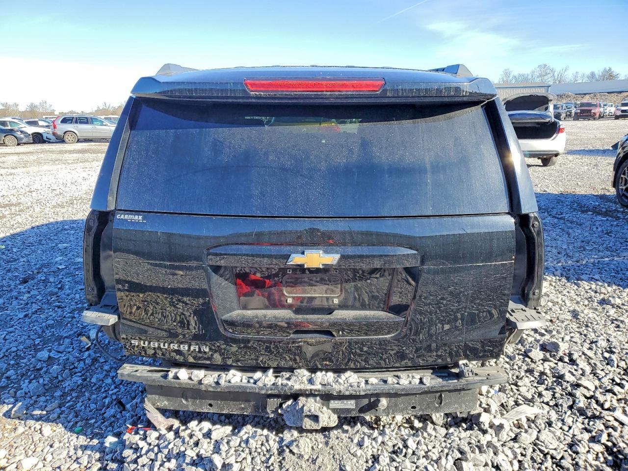2017 Chevrolet Suburban C1500 Ls - Image 6