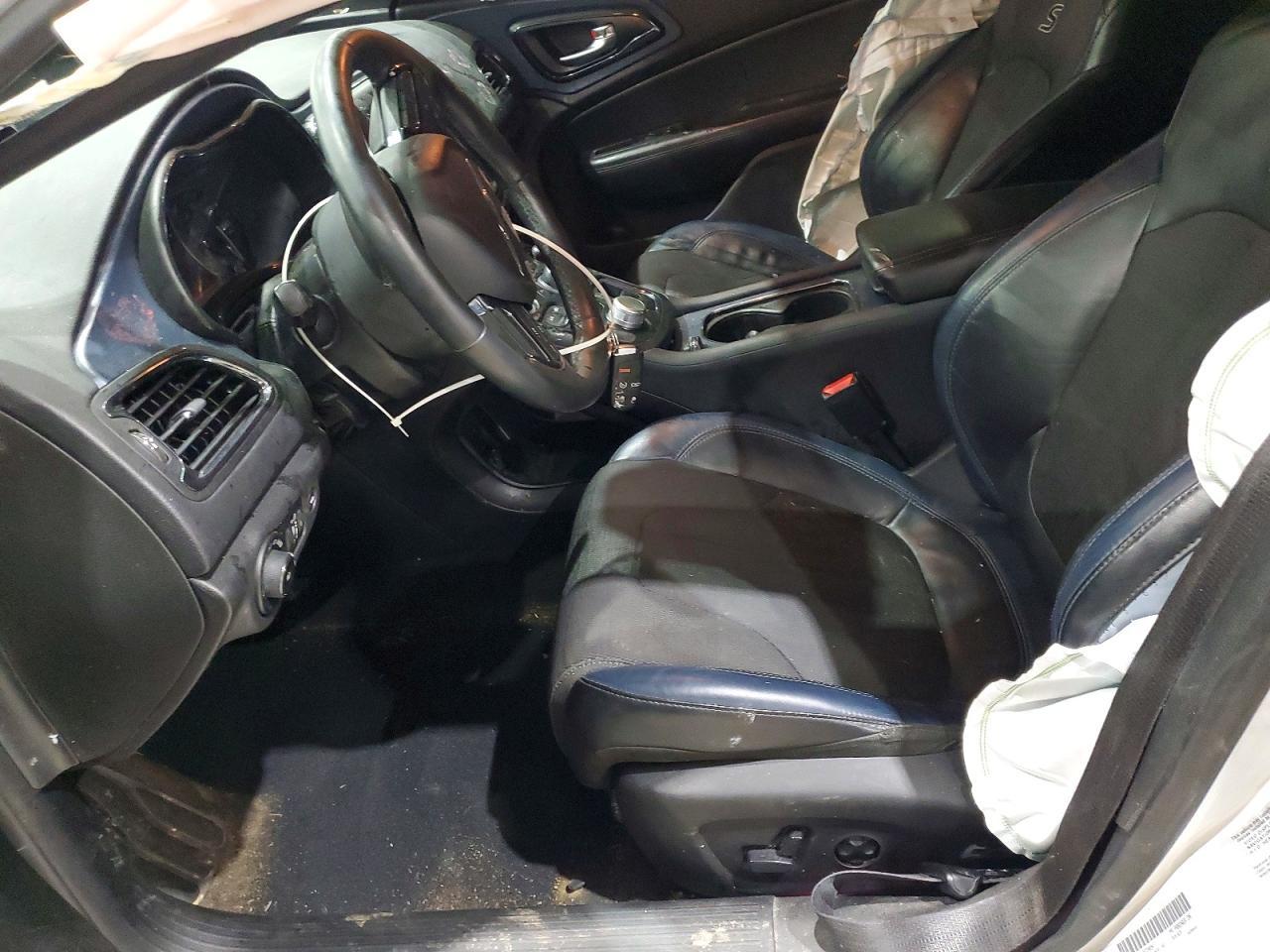 2015 Chrysler 200 S - Фото 7