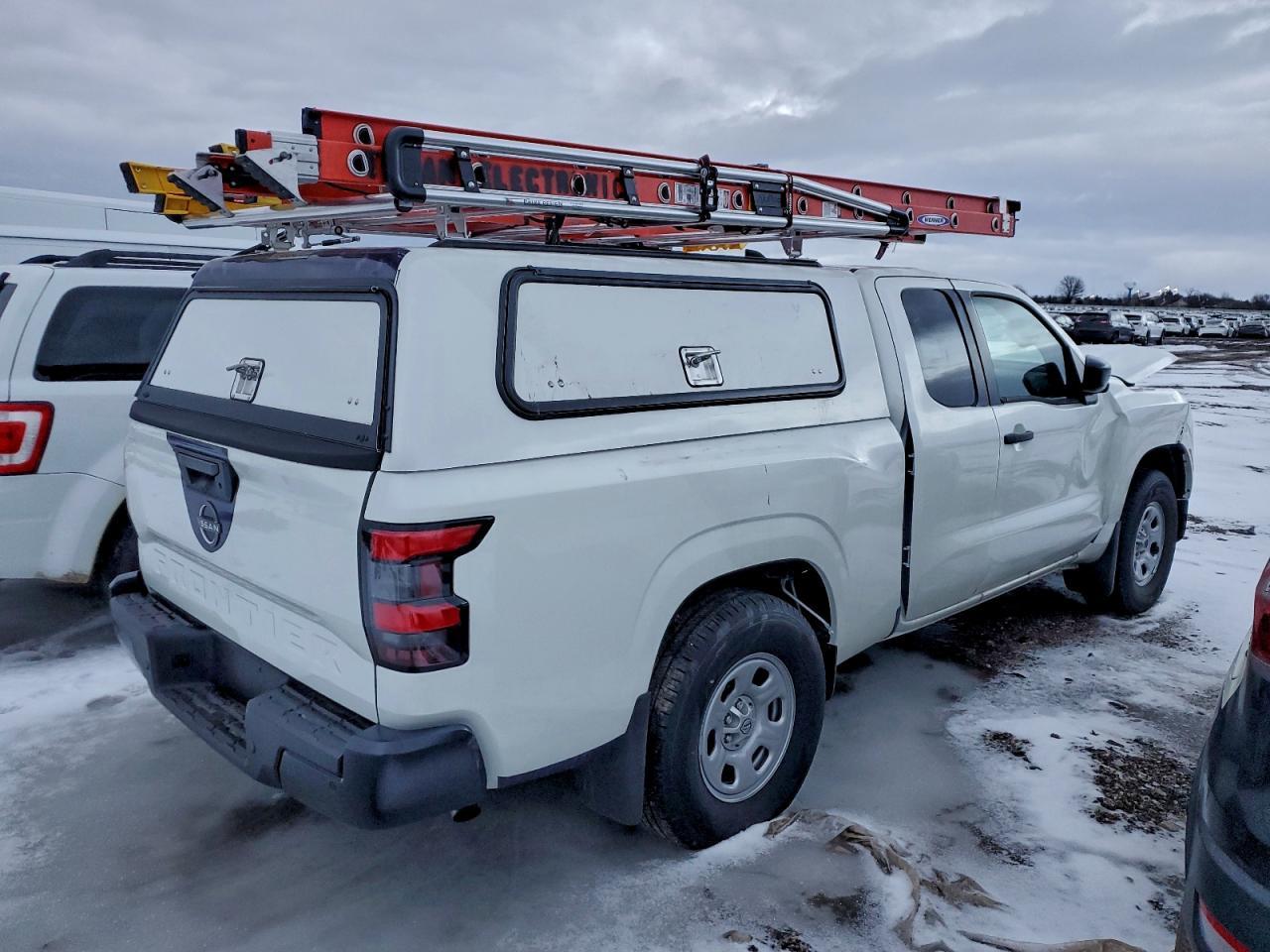2025 Nissan Frontier S - Image 3