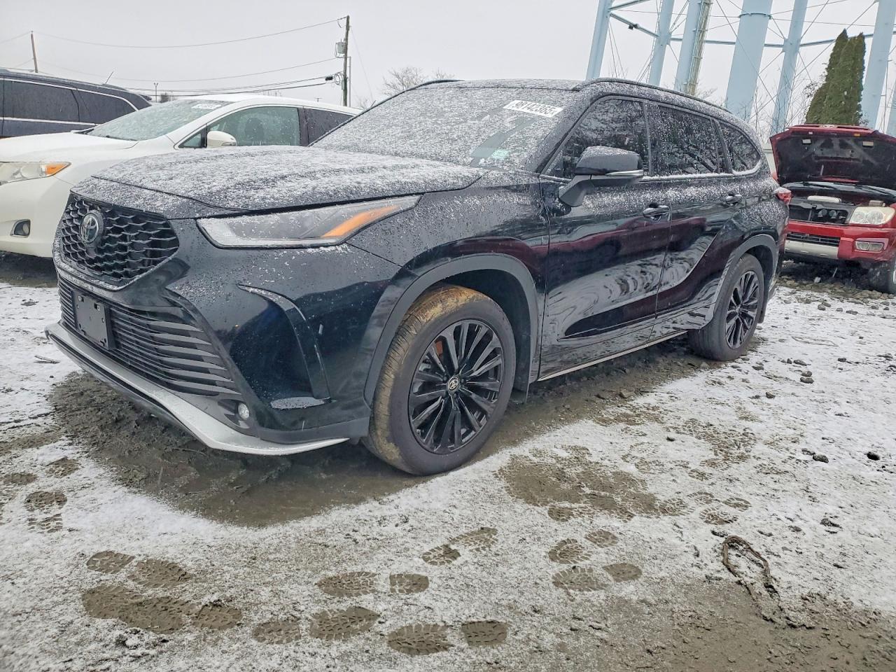 2024 Toyota Highlander Le
