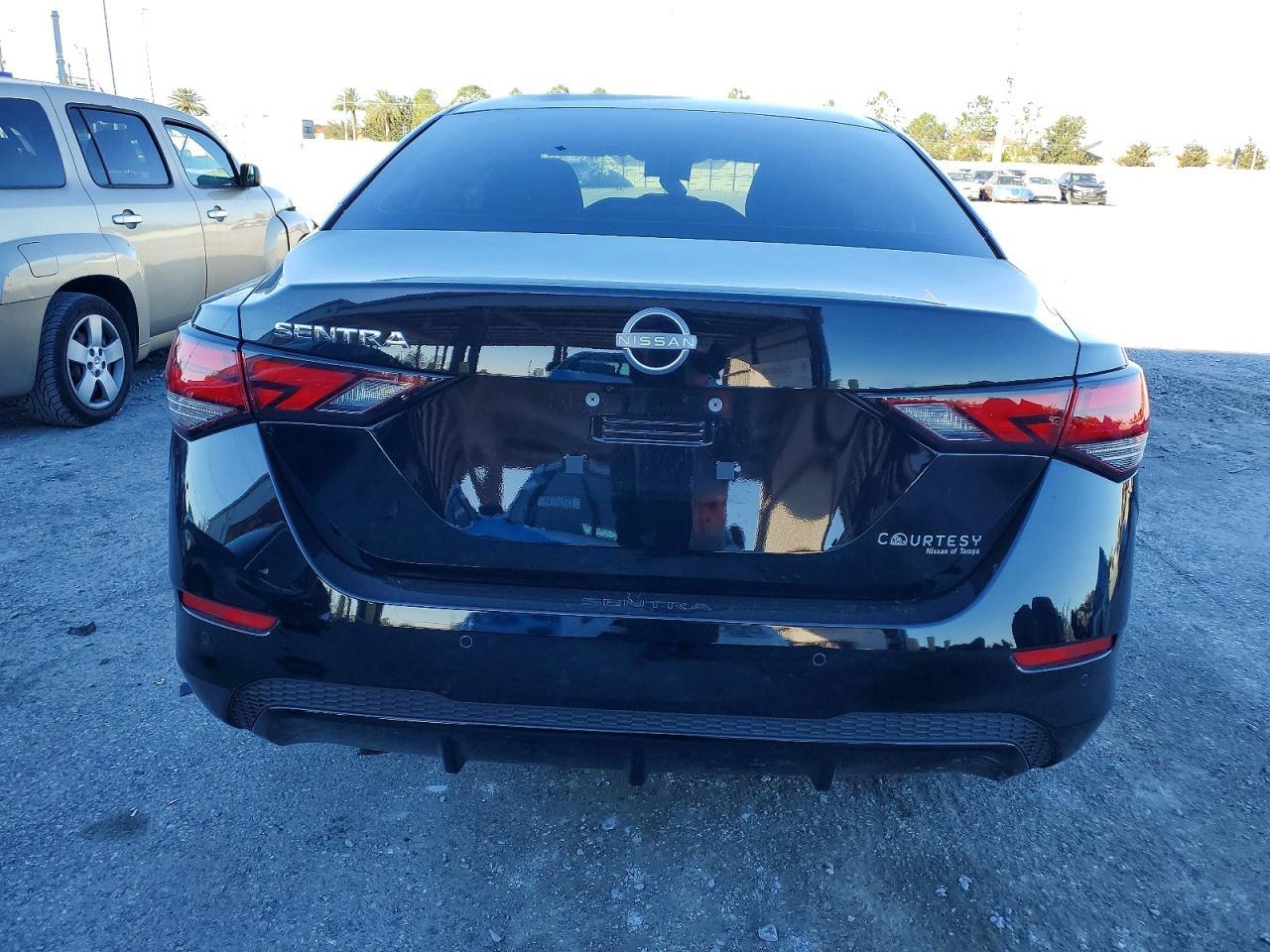 2025 Nissan Sentra S - Image 6