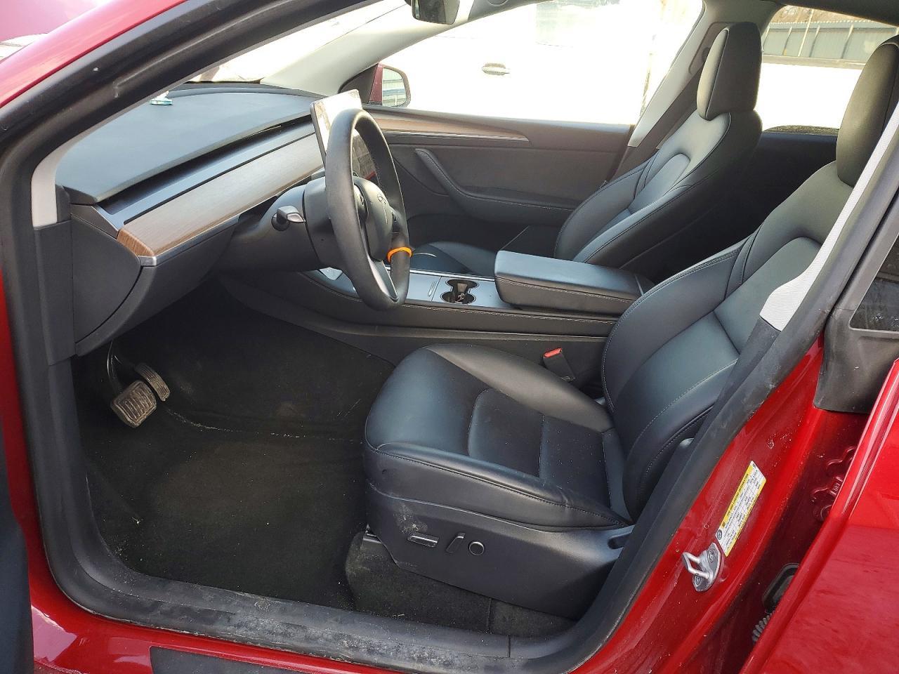2023 Tesla Model Y - Image 7