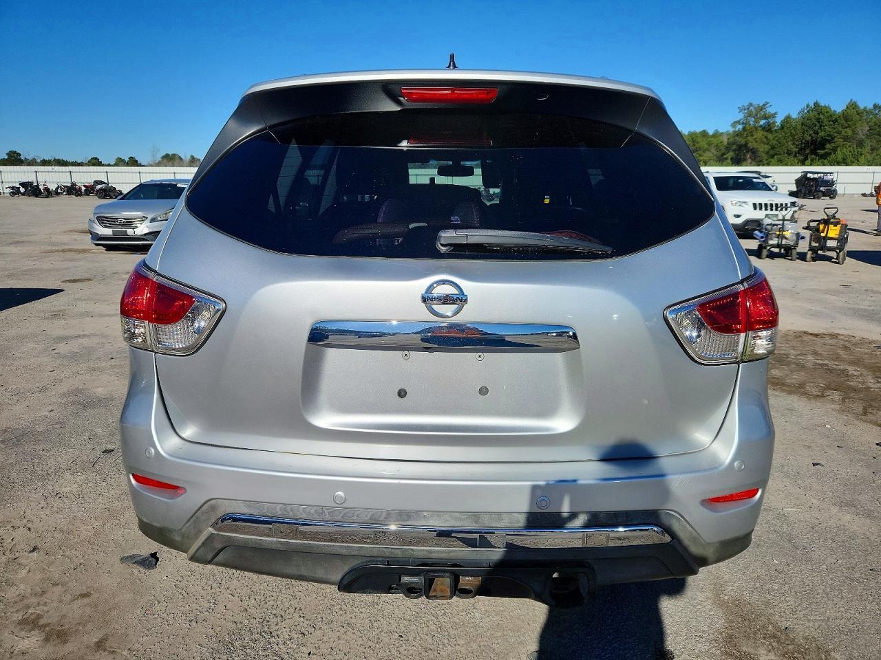 2014 Nissan Pathfinder S - Фото 6