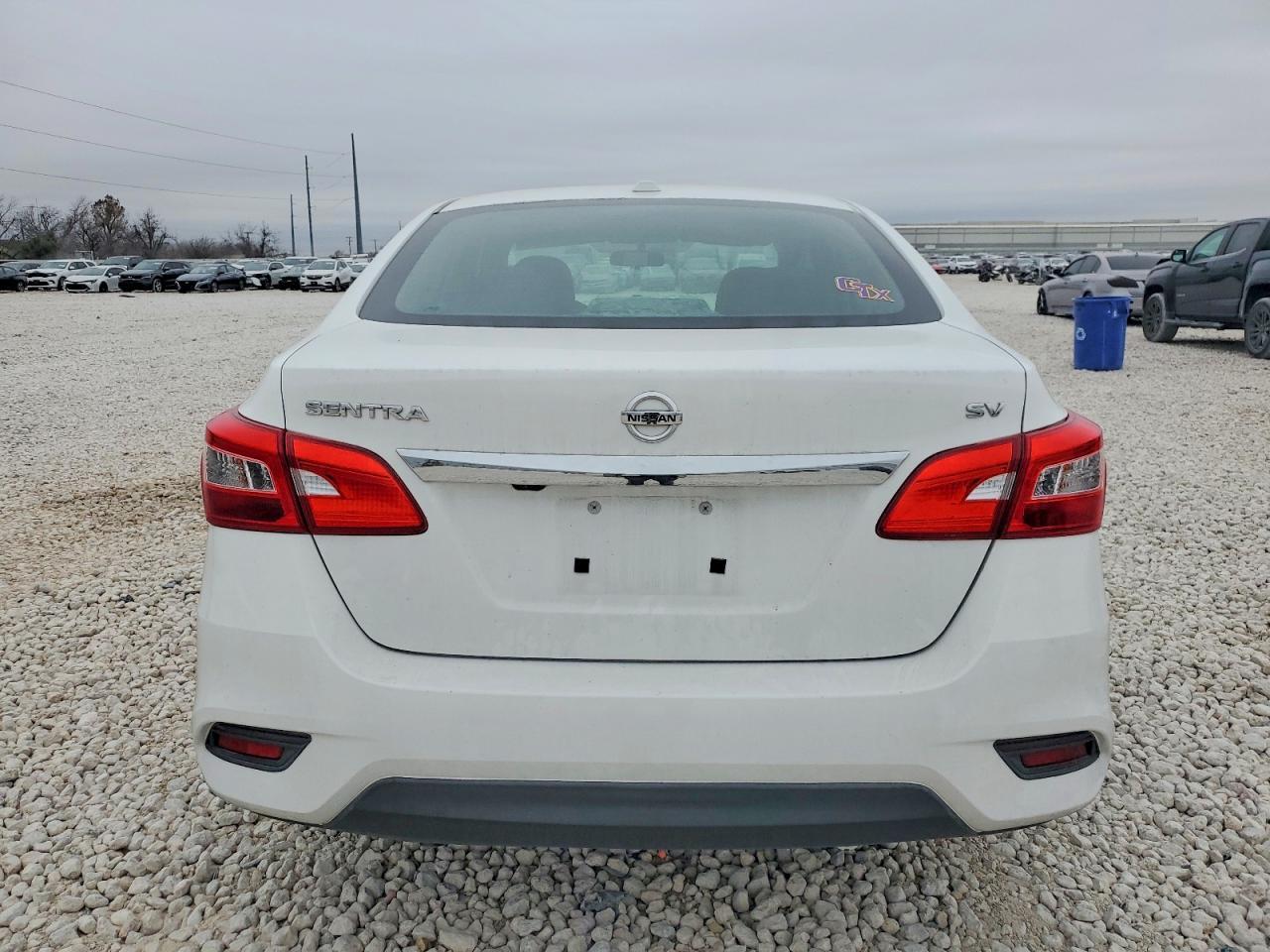 2016 Nissan Sentra S - Фото 6