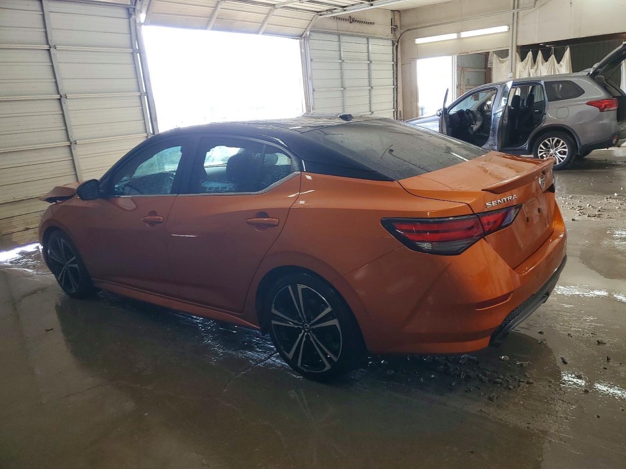 2020 Nissan Sentra Sr - Фото 2