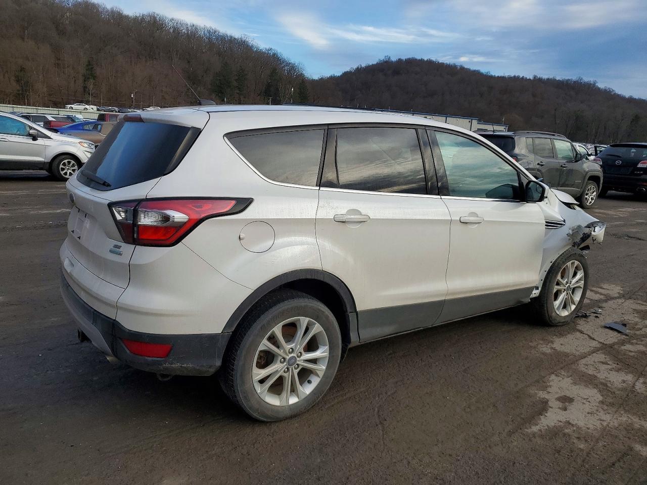 2017 Ford Escape Se - Image 3
