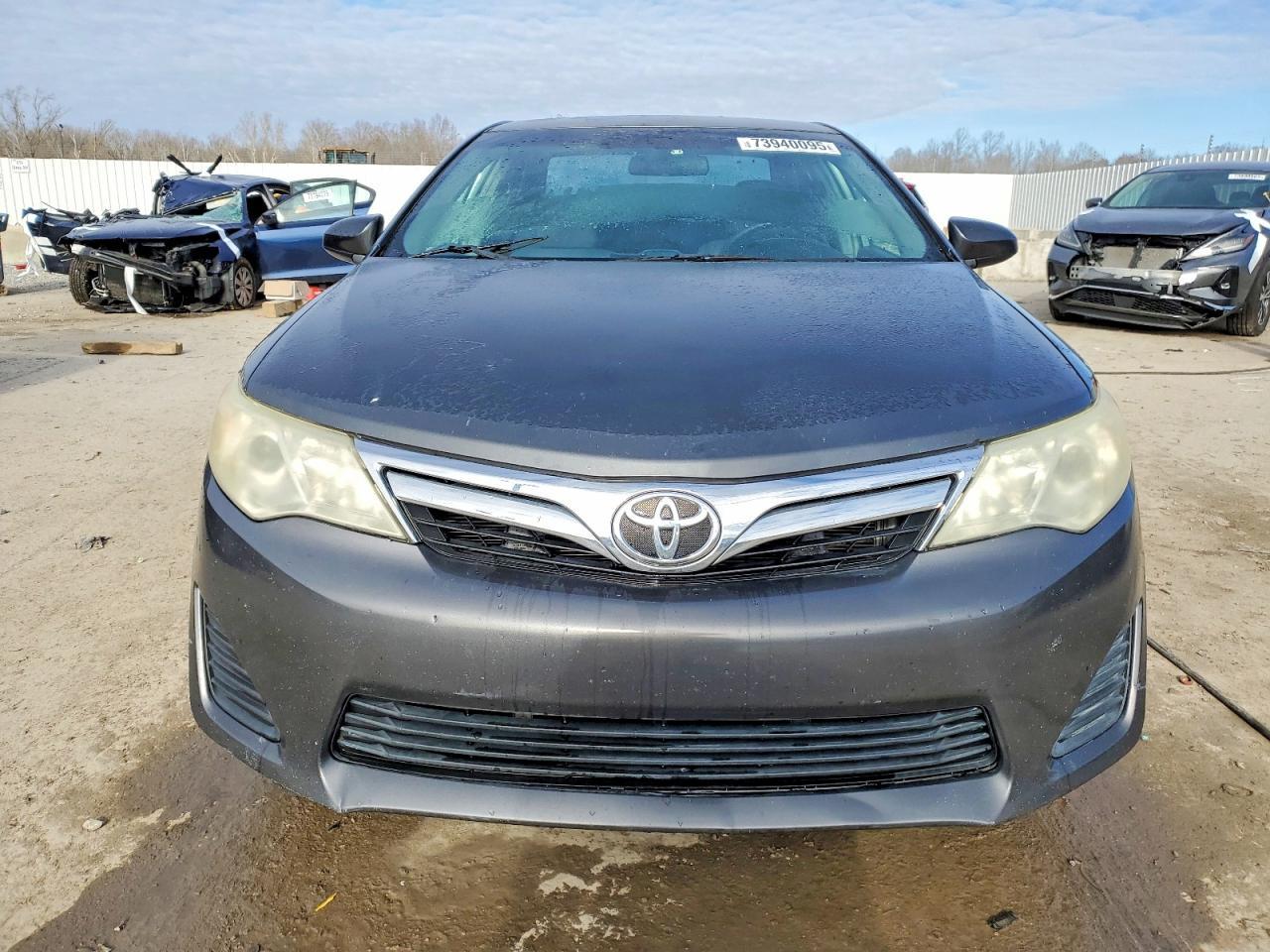 2012 Toyota Camry Le - Фото 5