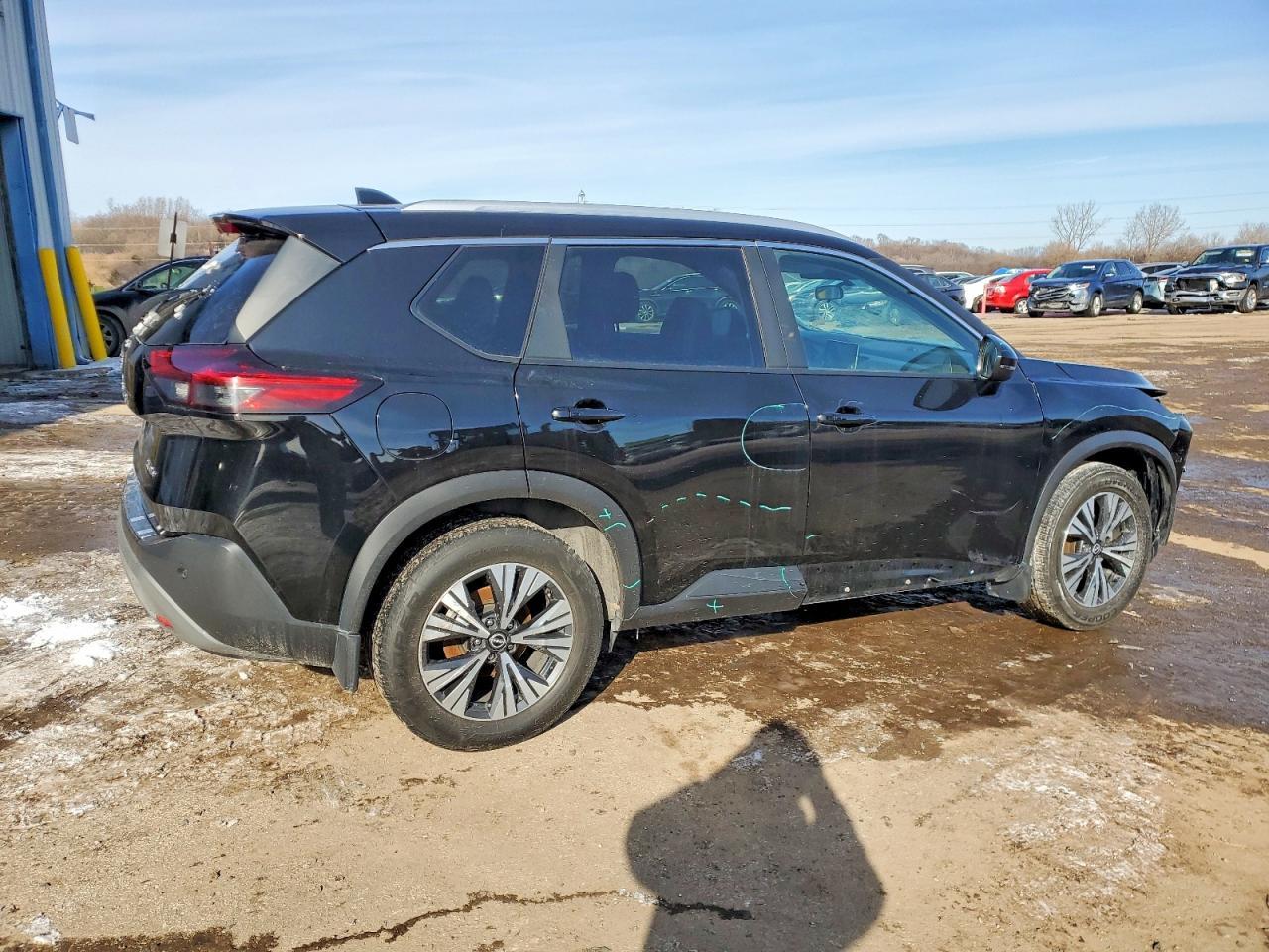 2023 Nissan Rogue Sv - Фото 3