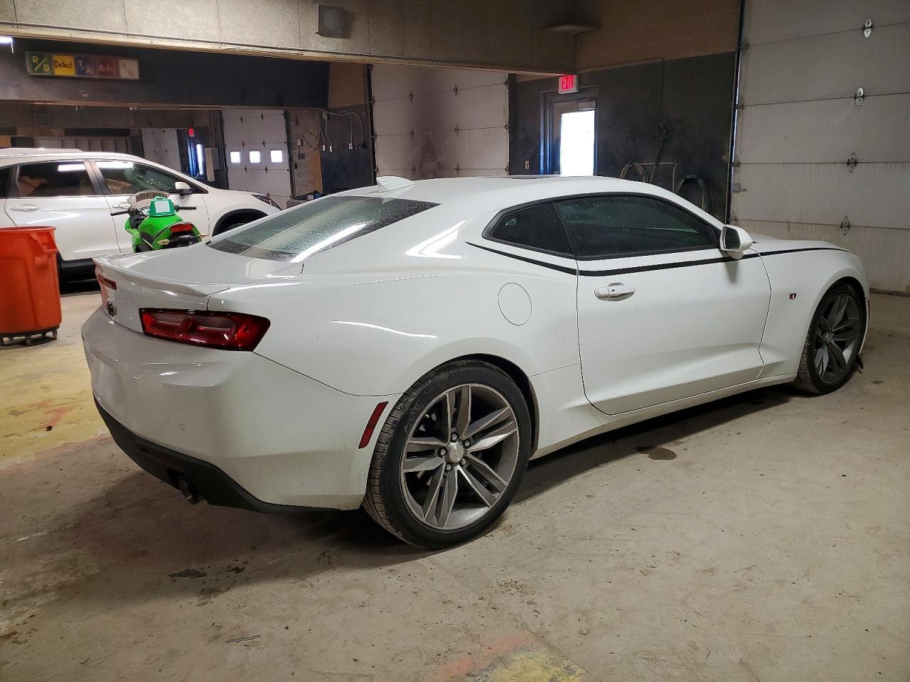 2016 Chevrolet Camaro Lt - Image 3