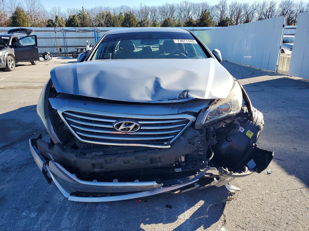 2016 Hyundai Sonata - Image 5
