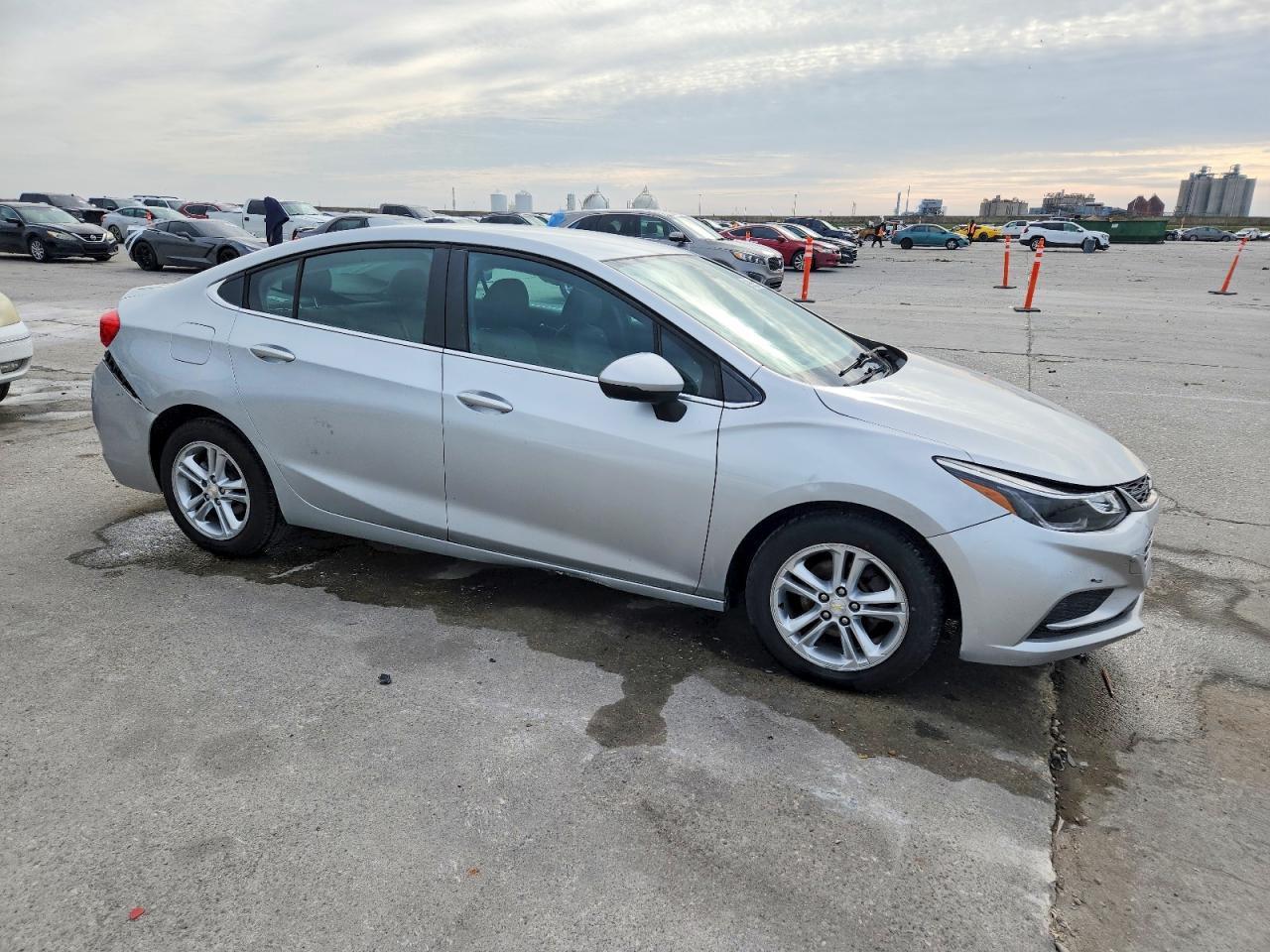 2016 Chevrolet Cruze Lt - Image 4