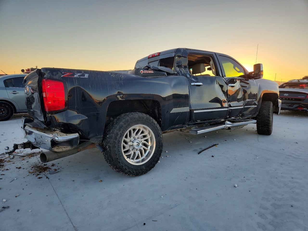 2019 Chevrolet Silverado K2500 Heavy Duty Ltz - Фото 3