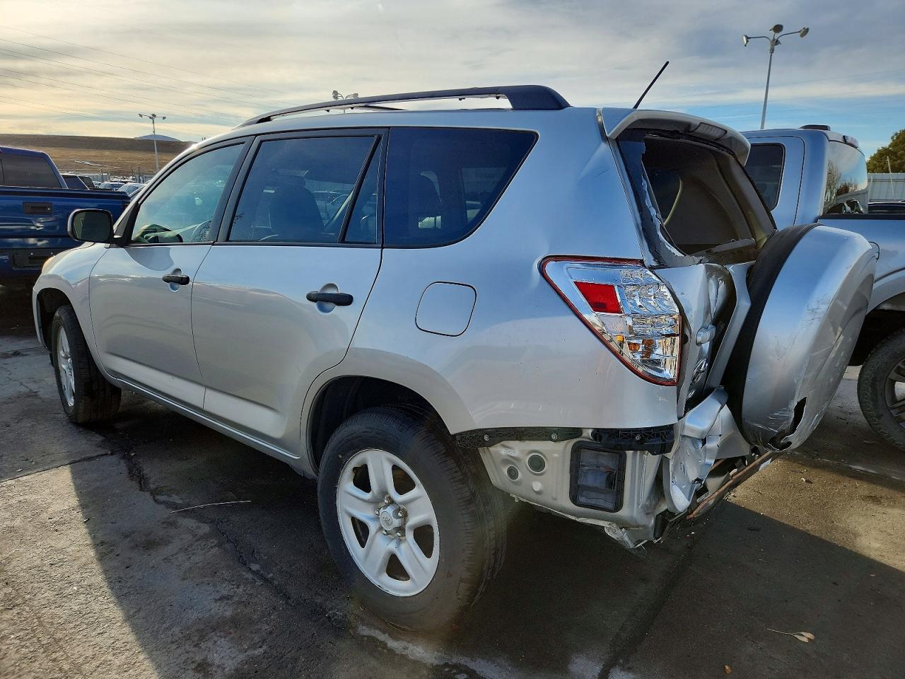 2011 Toyota Rav4 Base - Фото 2