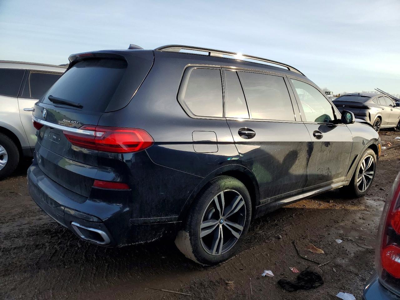 2019 BMW X7 xDrive40I - Image 3