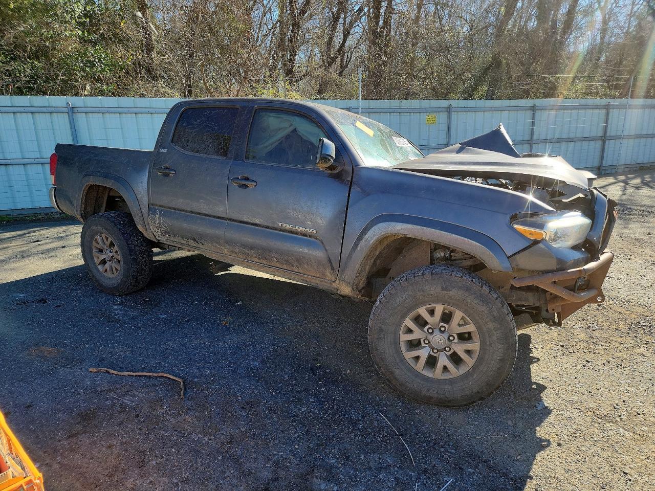 2017 Toyota Tacoma Double Cab - Фото 4