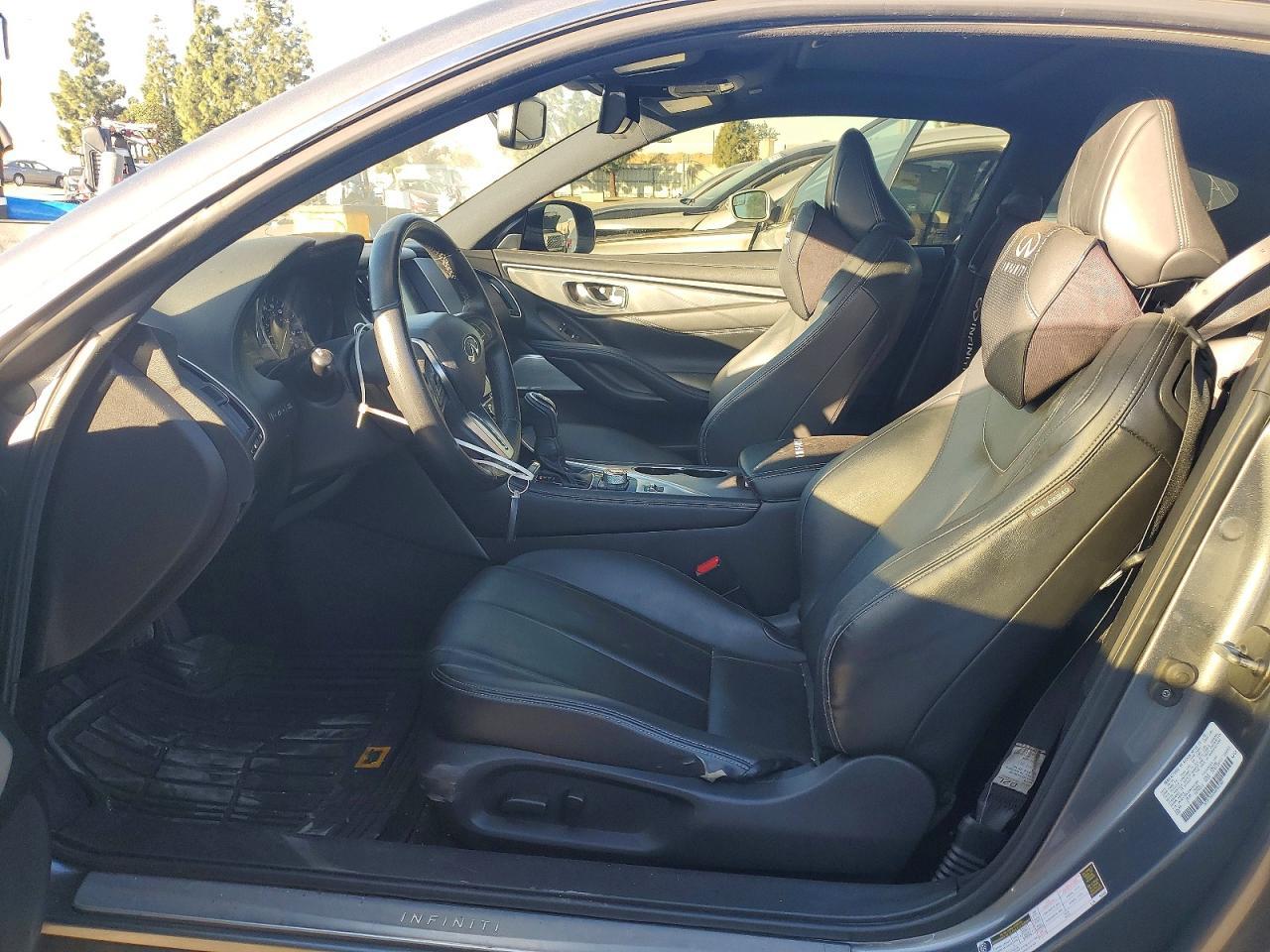 2017 Infiniti Q60 3.0T Premium - Image 7