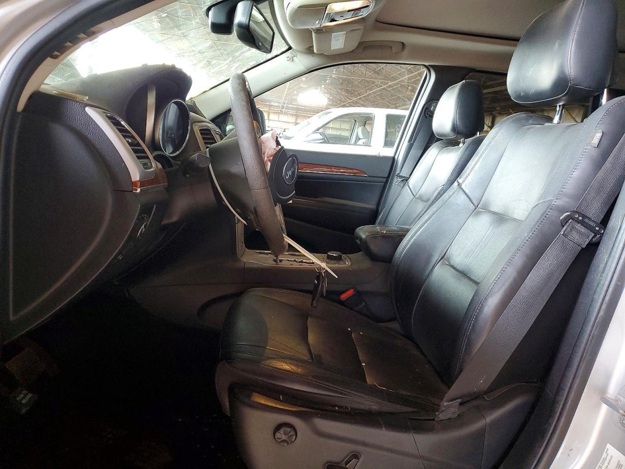 2012 Jeep Grand Cherokee Limited - Image 7