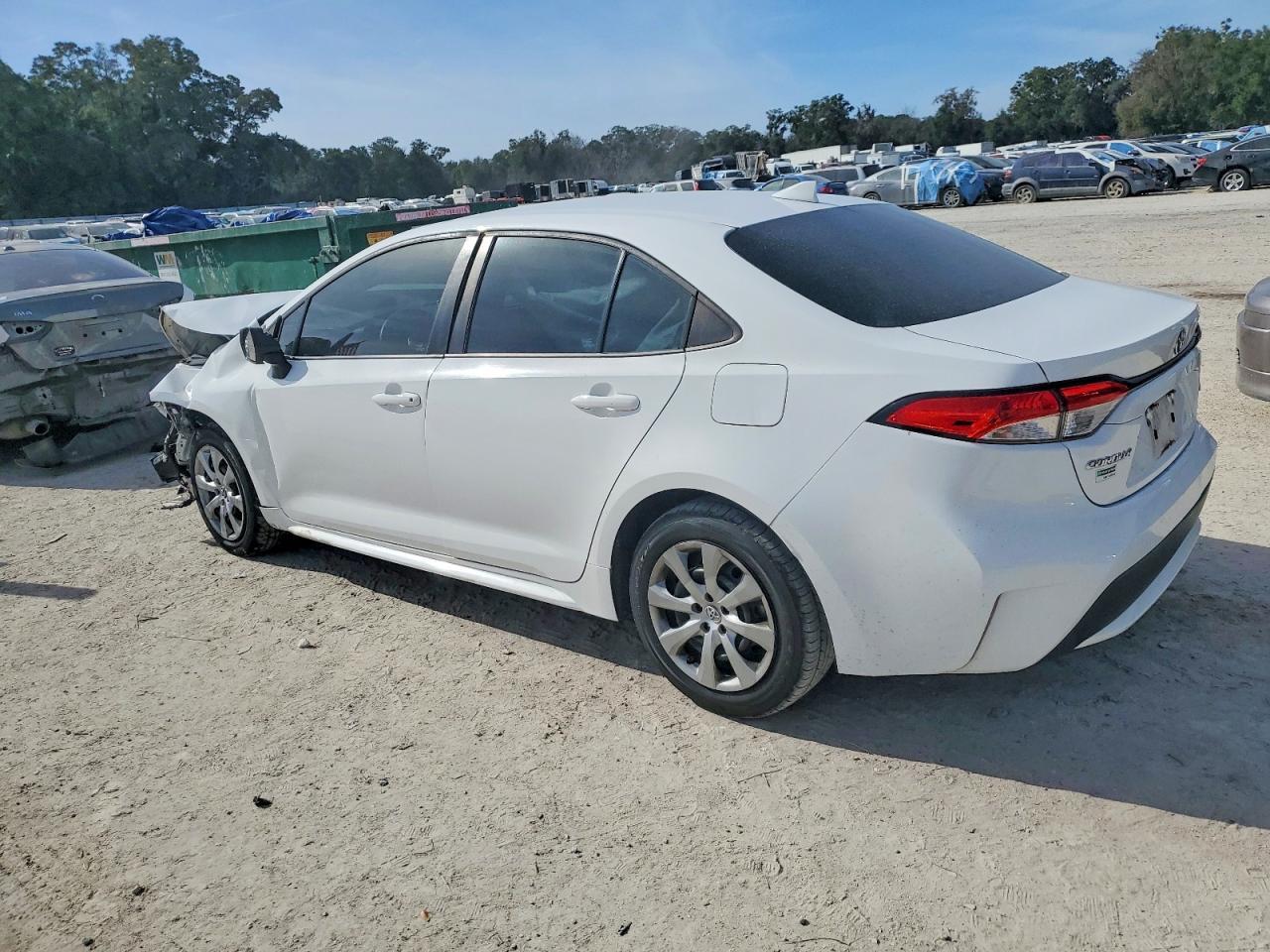 2021 Toyota Corolla Le - Image 2