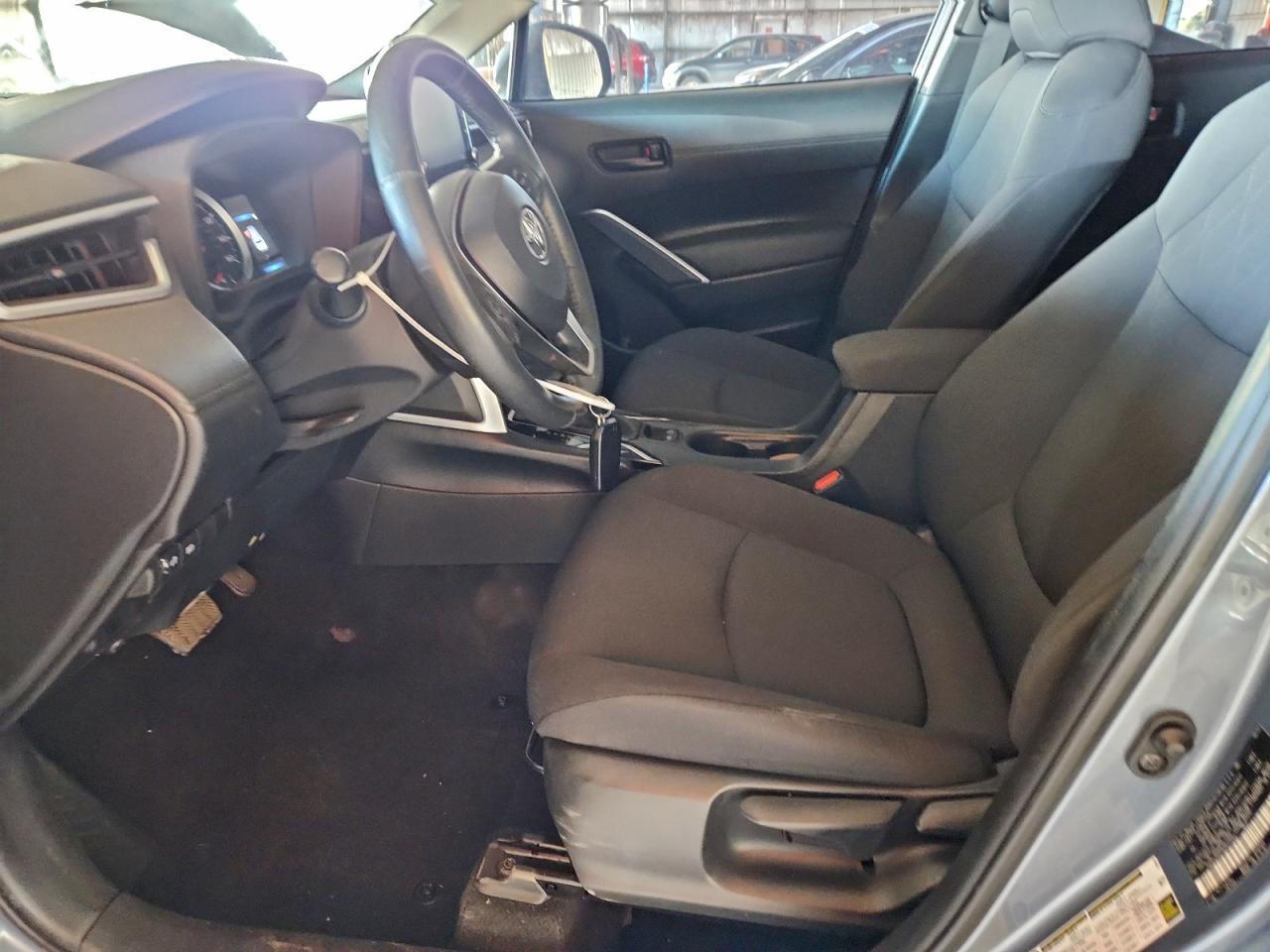 2022 Toyota Corolla Cross Le - Image 7