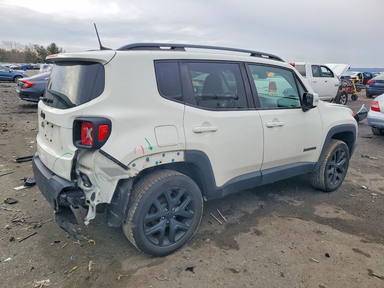 2018 Jeep Renegade Latitude - Фото 3